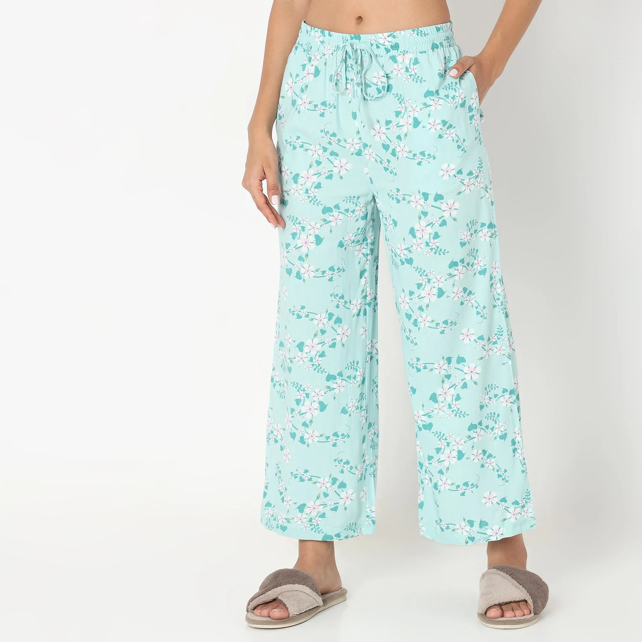 Regular Fit Tropical Sleepwear Lounge Shrug